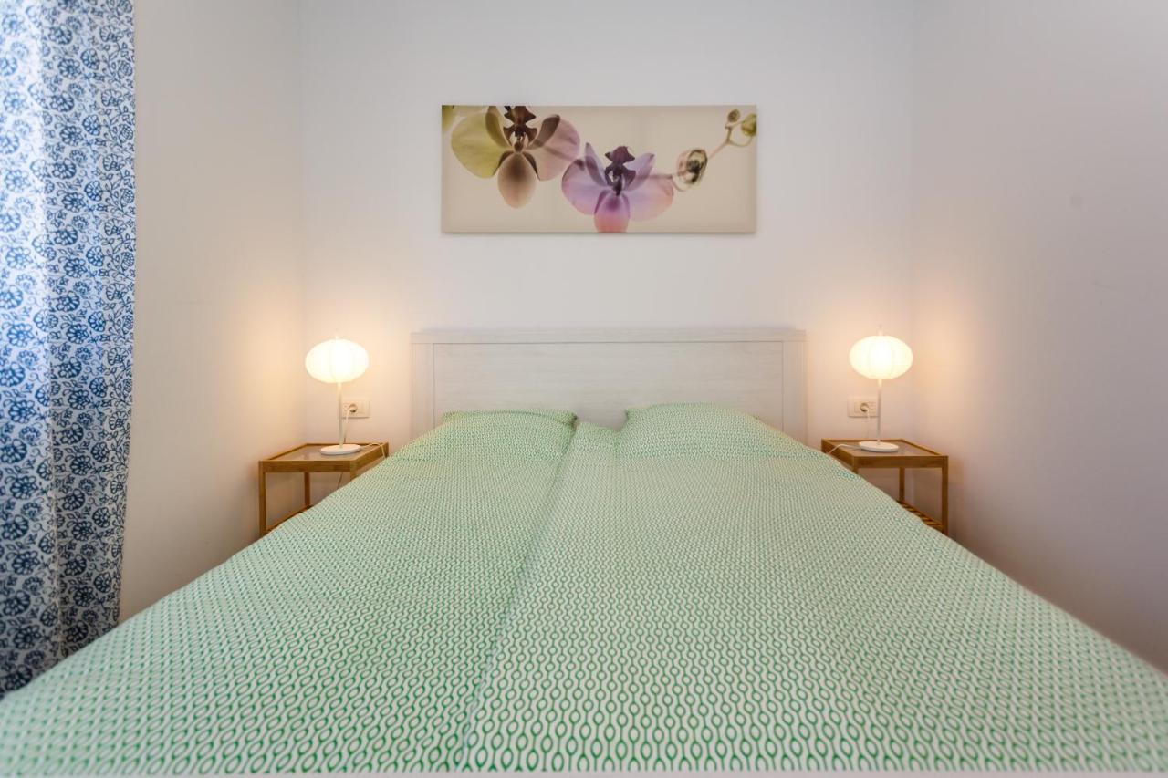 Golden Island Apartments Крк Экстерьер фото