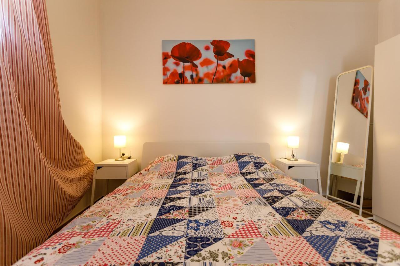 Golden Island Apartments Крк Экстерьер фото