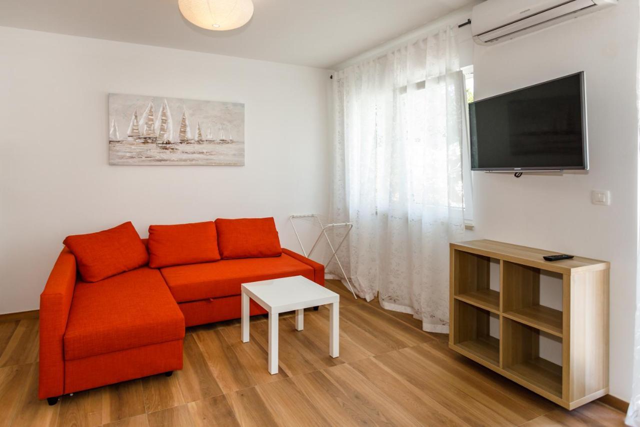 Golden Island Apartments Крк Экстерьер фото