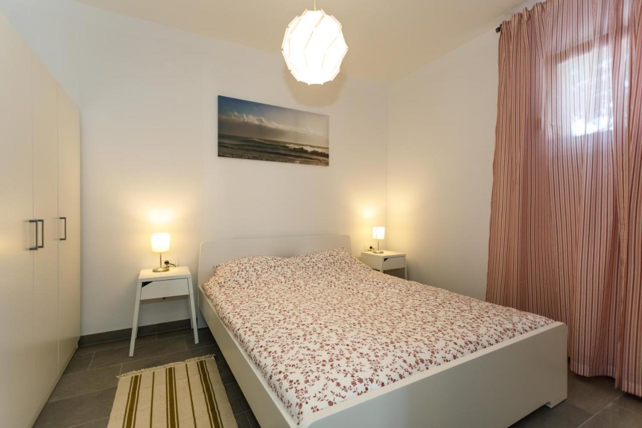 Golden Island Apartments Крк Экстерьер фото