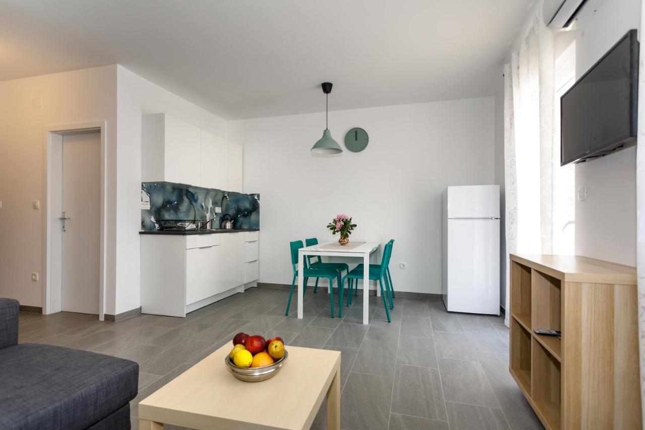 Golden Island Apartments Крк Экстерьер фото
