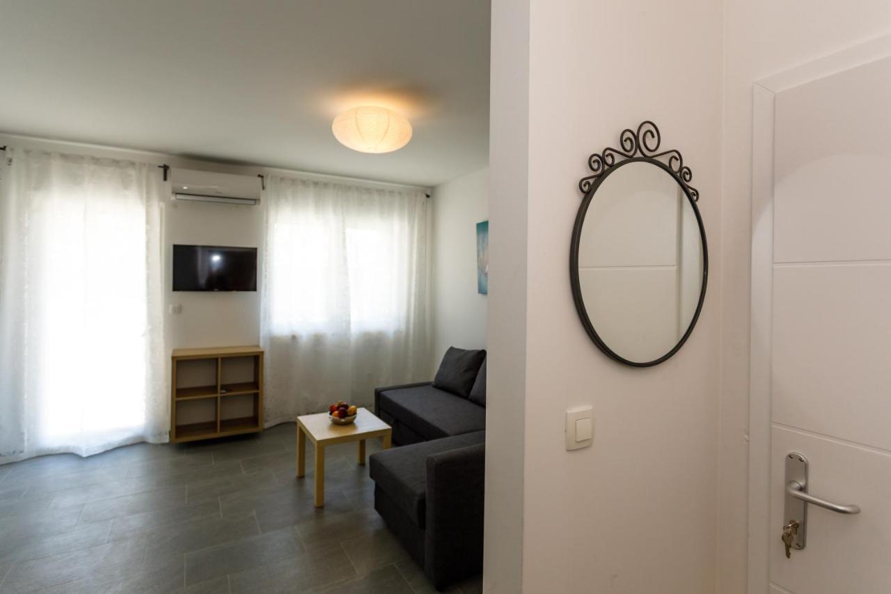 Golden Island Apartments Крк Экстерьер фото