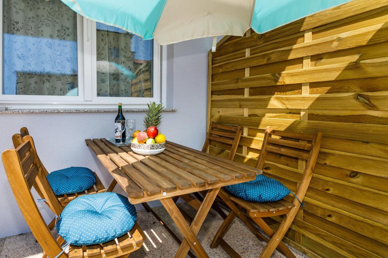 Golden Island Apartments Крк Экстерьер фото