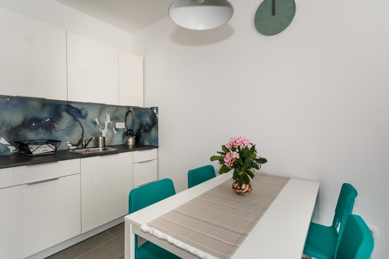 Golden Island Apartments Крк Экстерьер фото